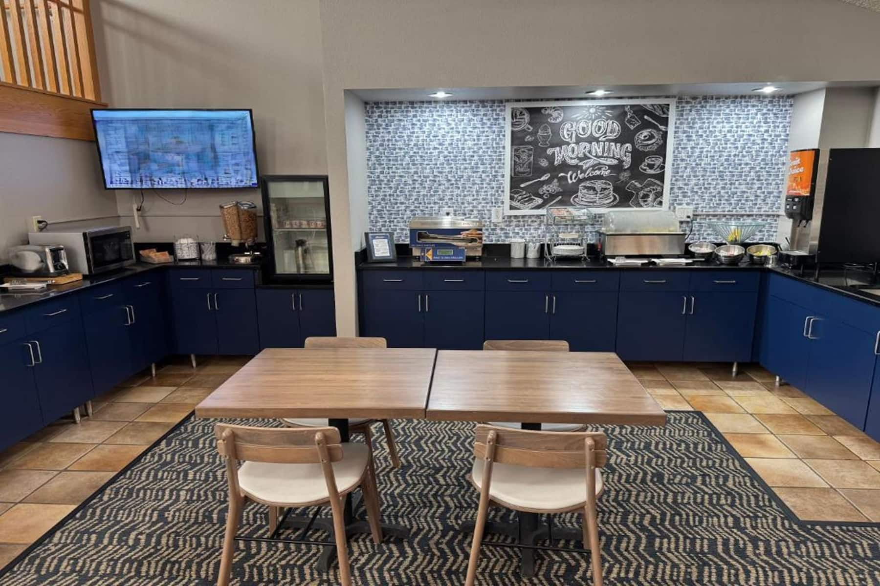 breakfast-area